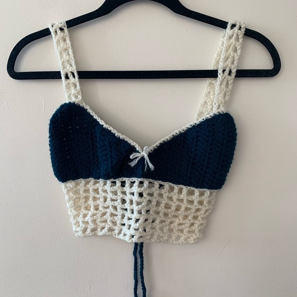 Handmade crochet top - Picture 2 of 3